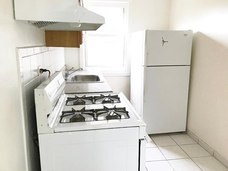 1st image of 93 Jewett Ave #2