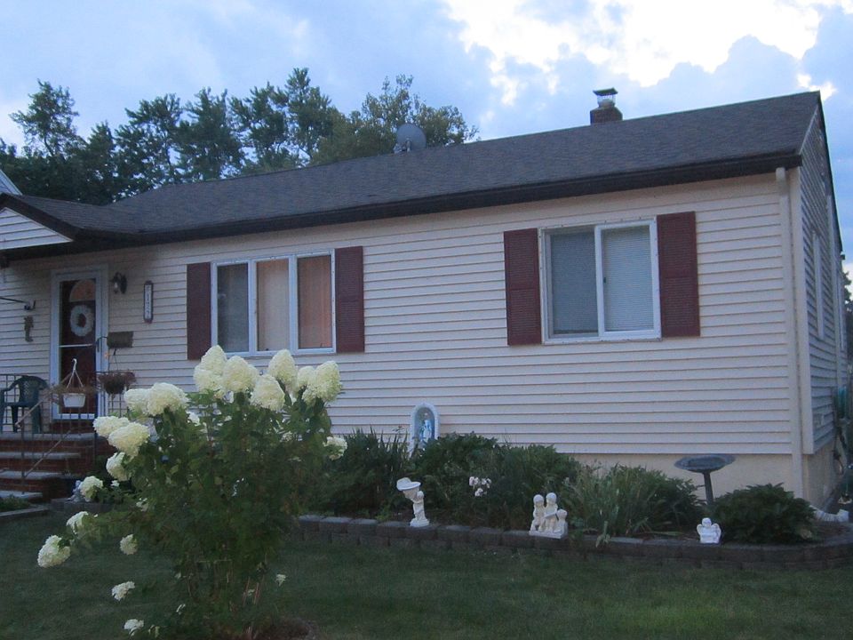 172 Pine St, Pompton Lakes, NJ 07442 Zillow