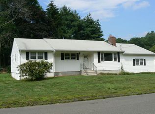 25 Condon Dr, Ansonia, CT 06401