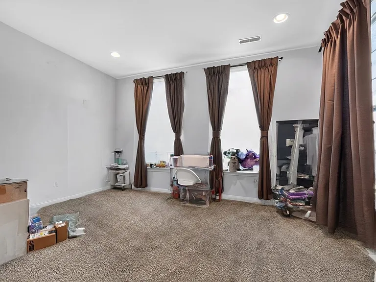 42 Moses Wheelock Ln — Photo 8