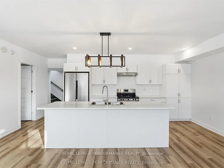 31A Marcel St — Photo 13