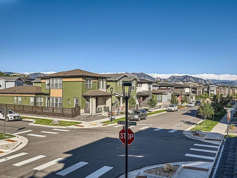 805 Promenade Dr — Photo 25