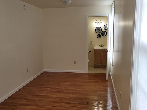 Living room & Powder room