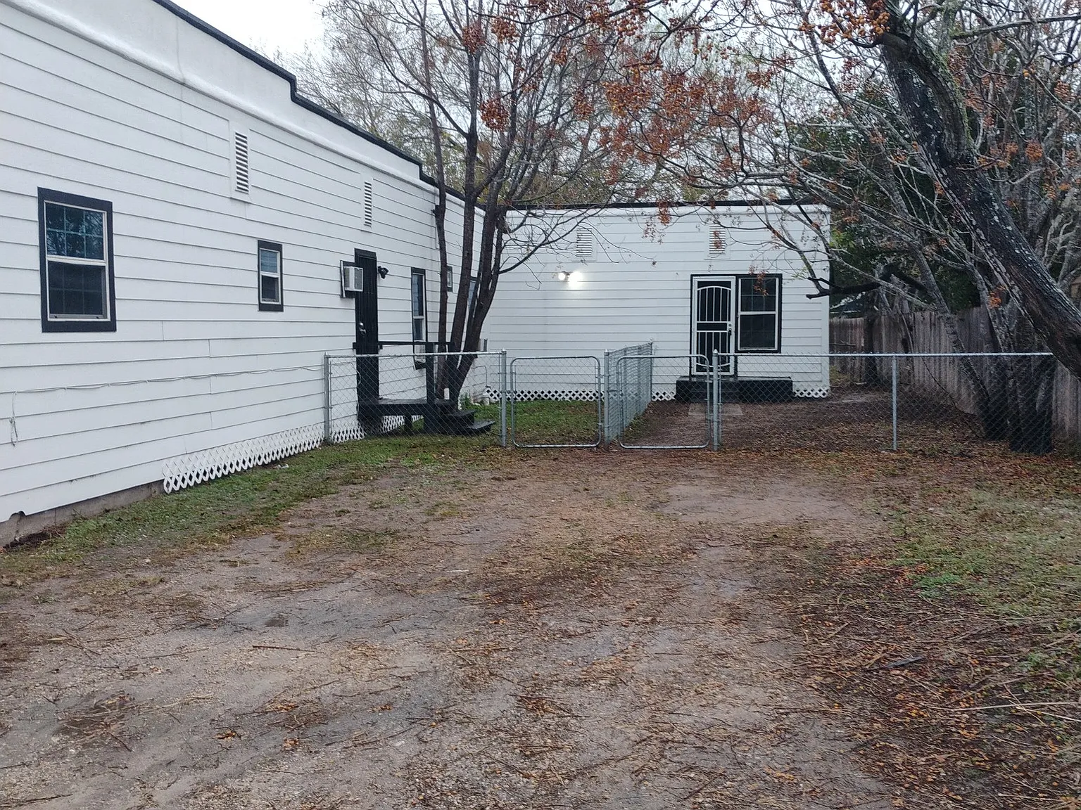 1 bed, 600 sqft, $600 — Photo 2