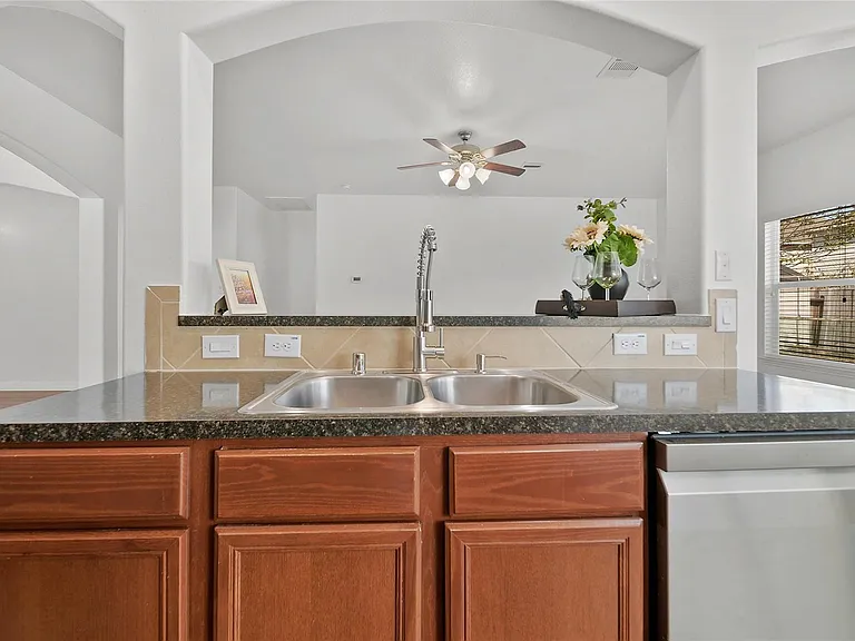 6439 Brimridge Ln — Photo 19