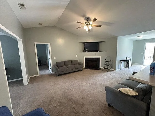 2205 Locksley Woods Dr #F — Photo 3