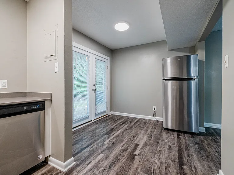 633 Chappell Dr — Photo 6