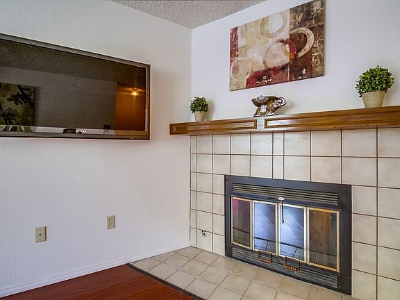 46 in flat screen TV & FP