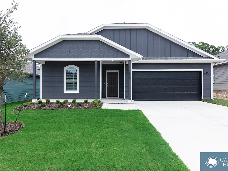 4422 Giralang Ln