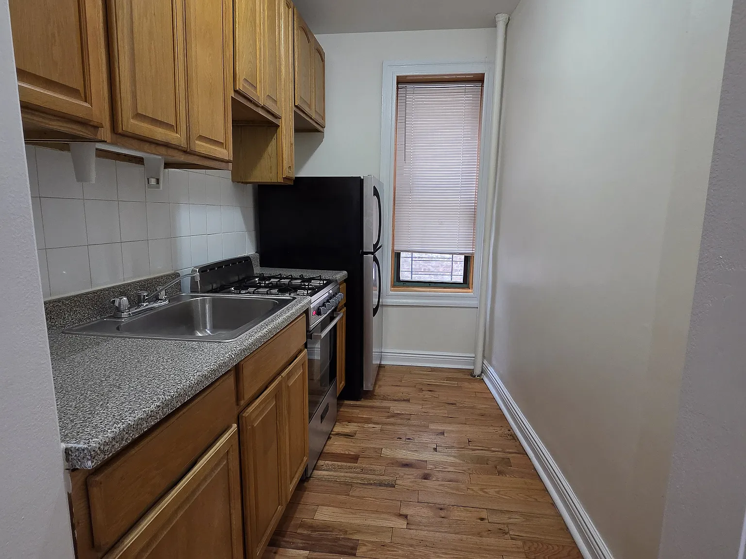 1012 Ocean Avenue — Photo 4