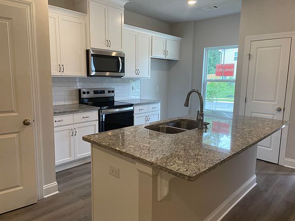 3rd image of 731 Endswell Drive #4B