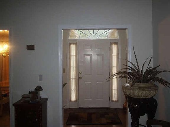 Inviting Foyer with Palladium Window