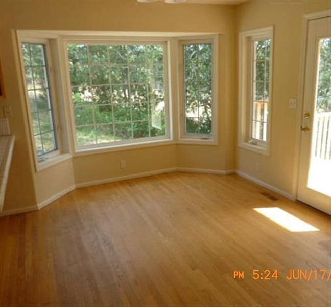2nd image of 567 Hixson Dr