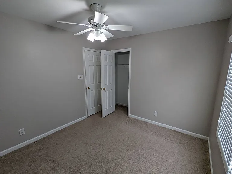 102 College Ave — Photo 2