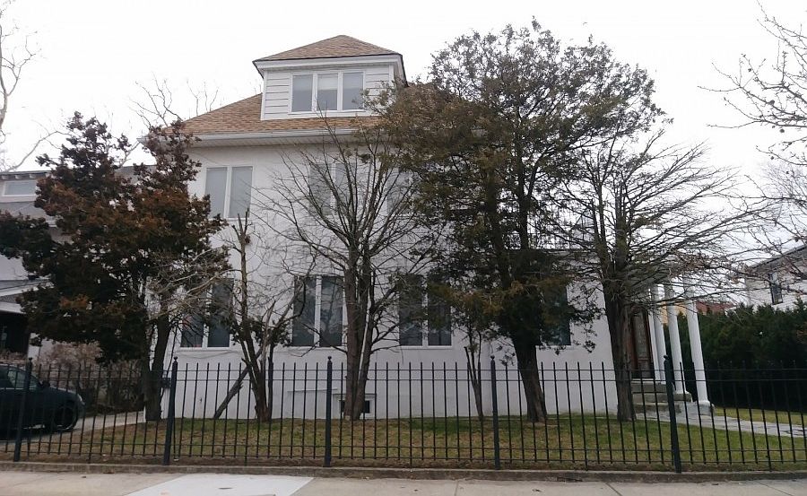 1st image of 4326 Manhattan Ave