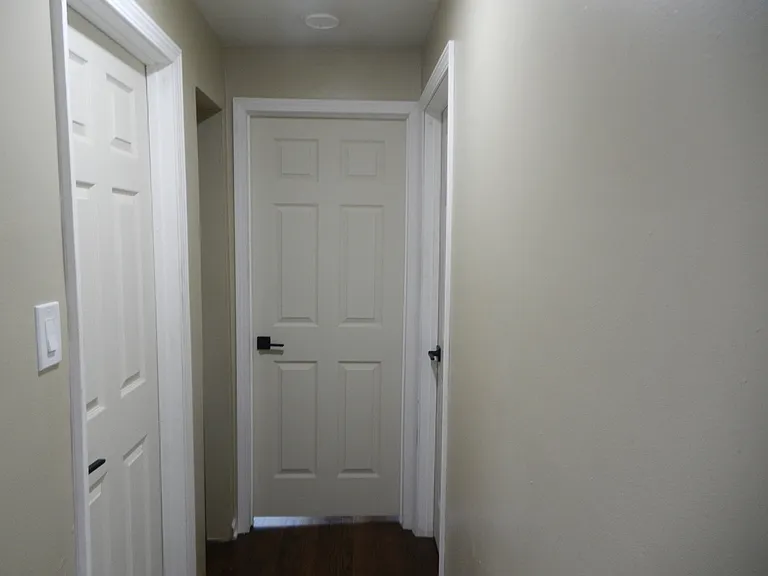 704 W 111th St #1S — Photo 12