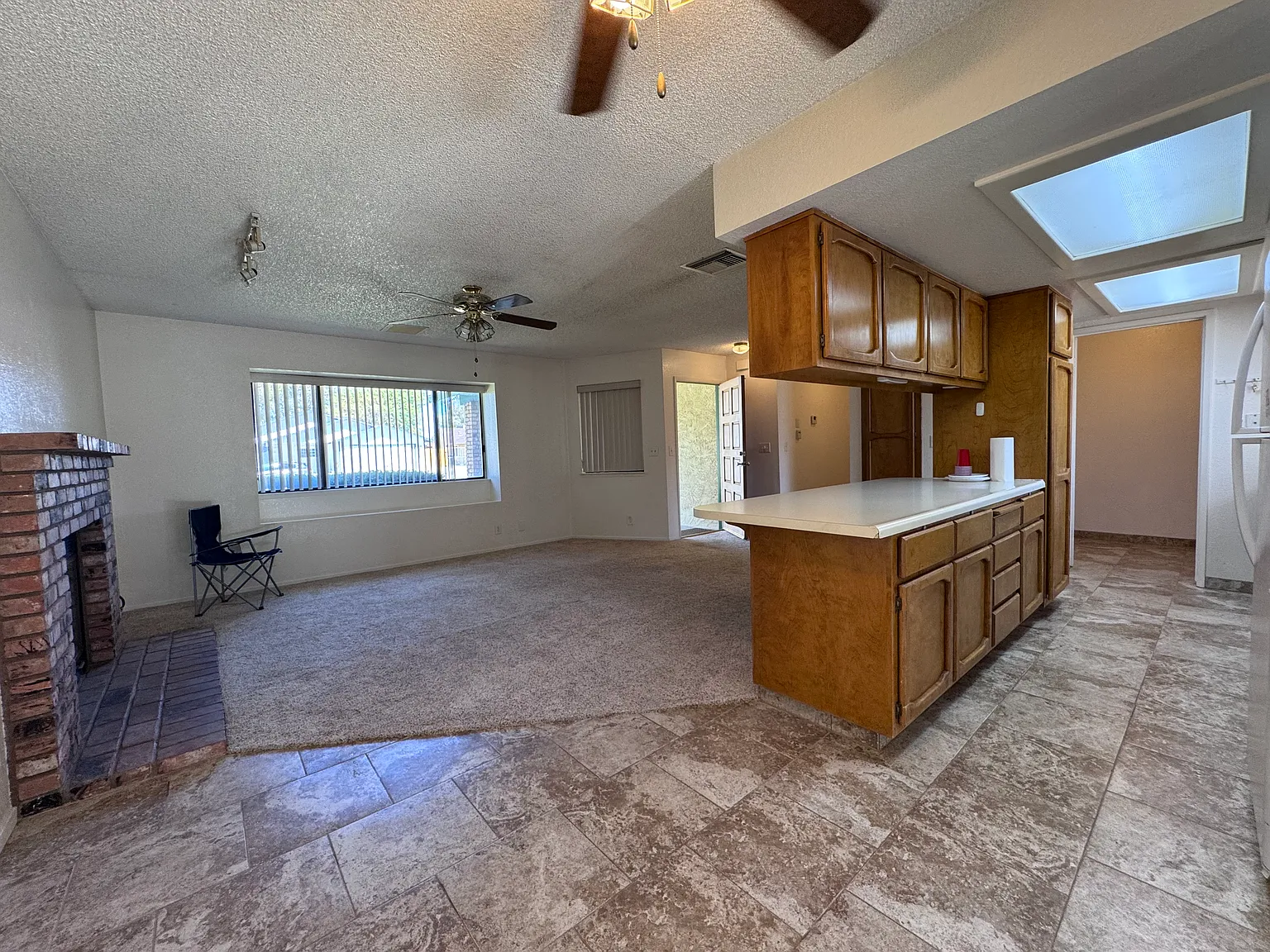 3 bed, 1234 sqft, $1,800 — Photo 3