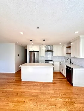 725 Fell St — Photo 9