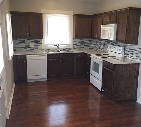 3rd image of 4607 S 27th Ave W