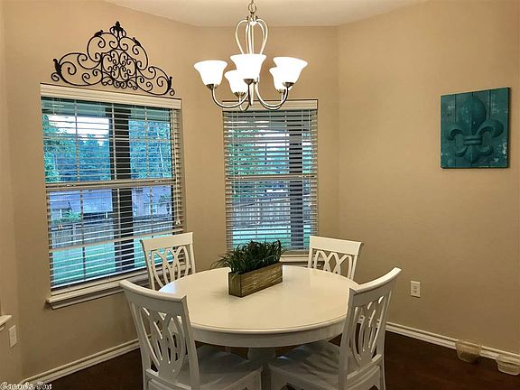 5th image of 215 Caddo Dr