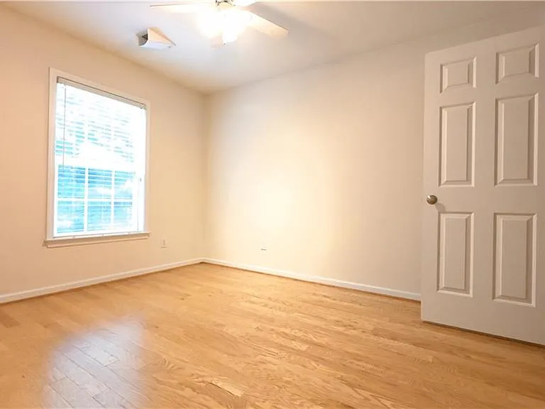 135 Friars Head Dr — Photo 17