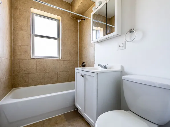 6104 S Campbell Ave 2501-11 W 61st Chicago, IL 60629