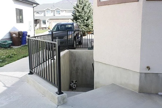 185 Parkway W #BASEMENT — Photo 15