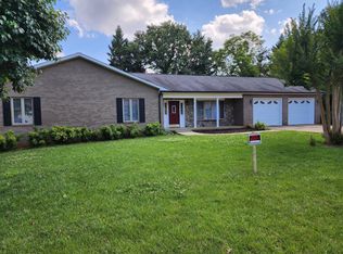 34 31st Avenue Ct NE, Hickory, NC 28601