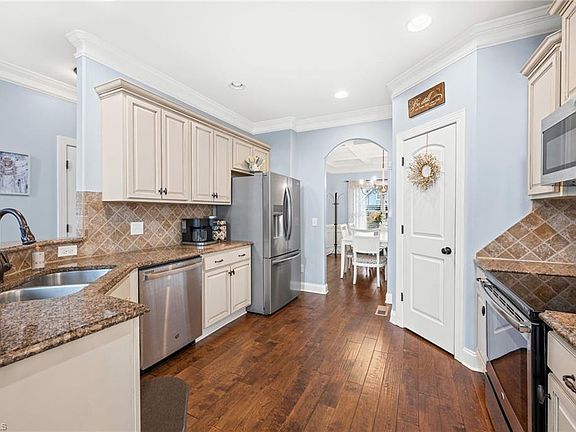 4th image of 3457 Grandview Crossing Ln