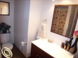 15417 Collins St, Romulus, MI 48174