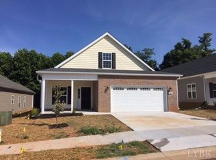 212 Legacy Oaks Cir, Lynchburg, VA 24501