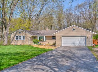 3405 Pine Ridge Dr, Jackson, MI 49201