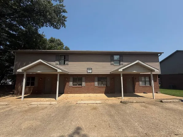 Charming South Campus Place Townhome!, 540A Baker Rd, Martin, TN 38237