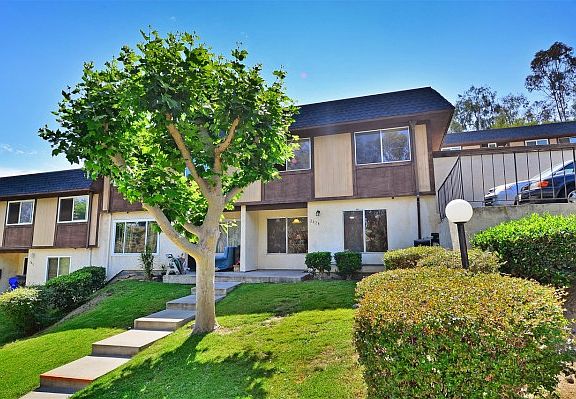 2nd image of 2828 47th St
