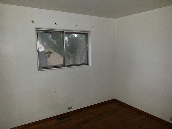 5th image of 122 N Lombardy Dr