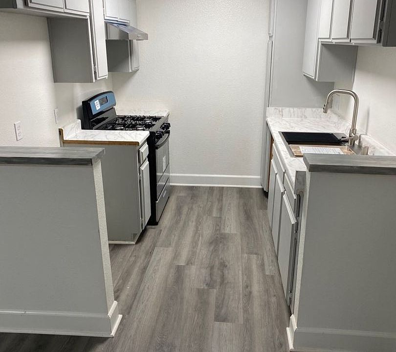 1st image of 11109 Otsego St #114