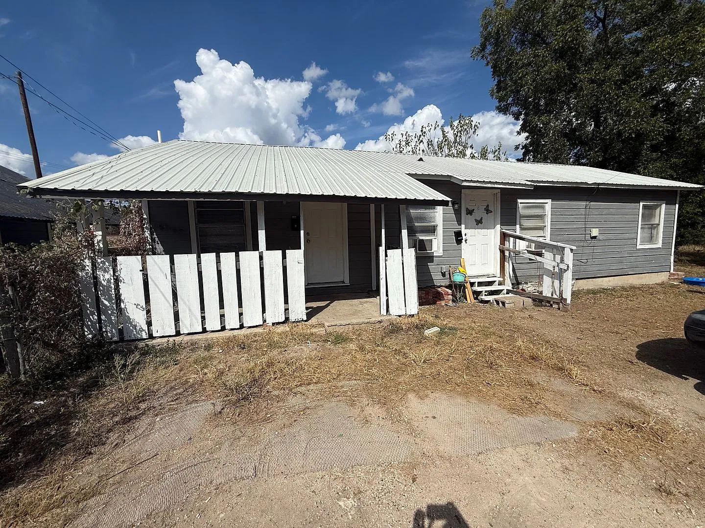 72 Arlee St — Photo 1