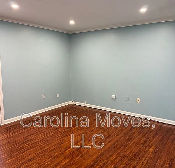 925 Cleveland St #231 — Photo 21