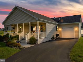 419 Dandelion Dr, Blue Bell, PA