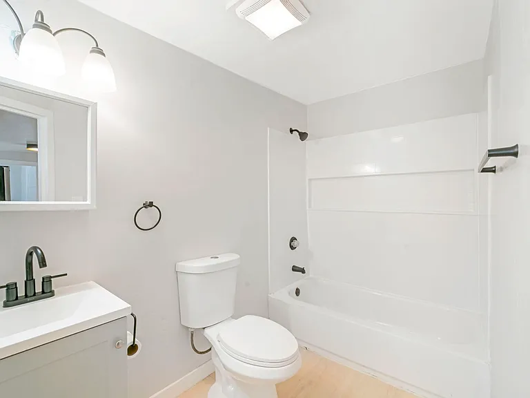 3290 Logan Ave #3290 — Photo 15