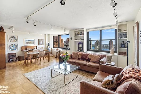 1st image of 200 E 90th St #27EF