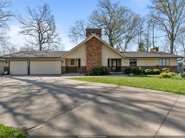 1841 Eagle Dr, Neenah, WI 54956