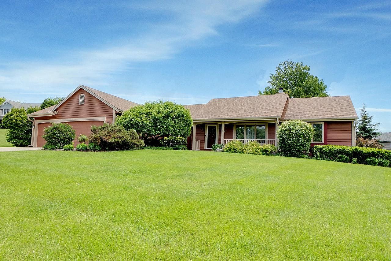 S86W32351 Elias COURT, Mukwonago, WI 53149 | Zillow