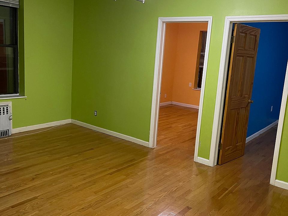 1st image of 2566 84th St #2