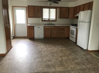 416 Saratoga Ave APT 3, North Fond Du Lac, WI 54937