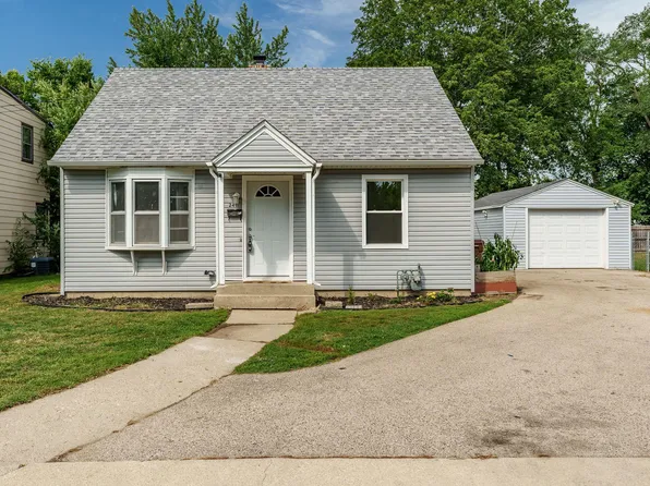 2411 Knight Ave, Rockford, IL 61103