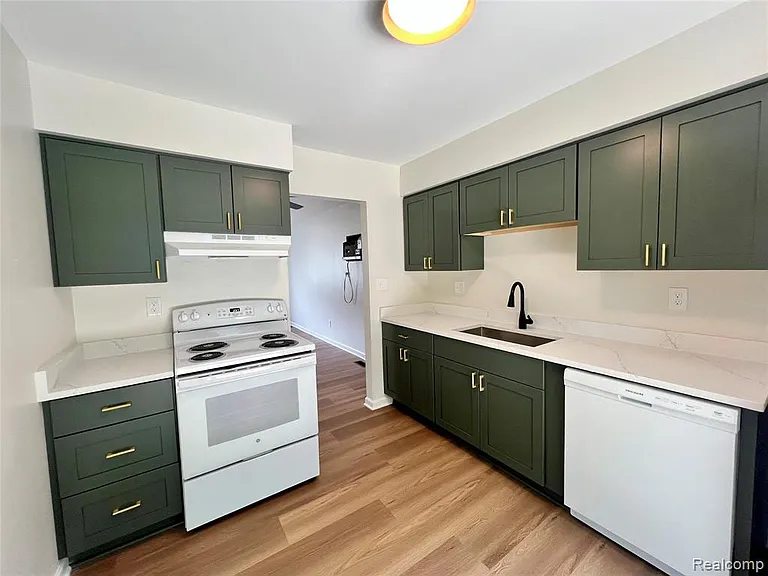 219 Odoherty Rd — Photo 6