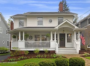 501 Ridgewood Ave, Glen Ellyn, IL 60137