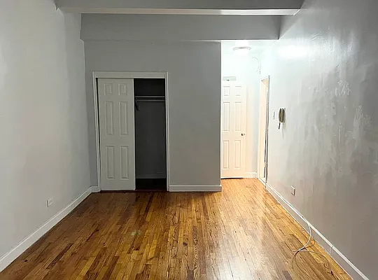 Rented by Premier One Realty LLC | media 7