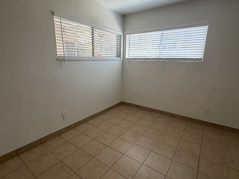 5841 Western Ave #G — Photo 8